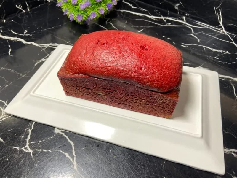 Red Velvet Banana Bread